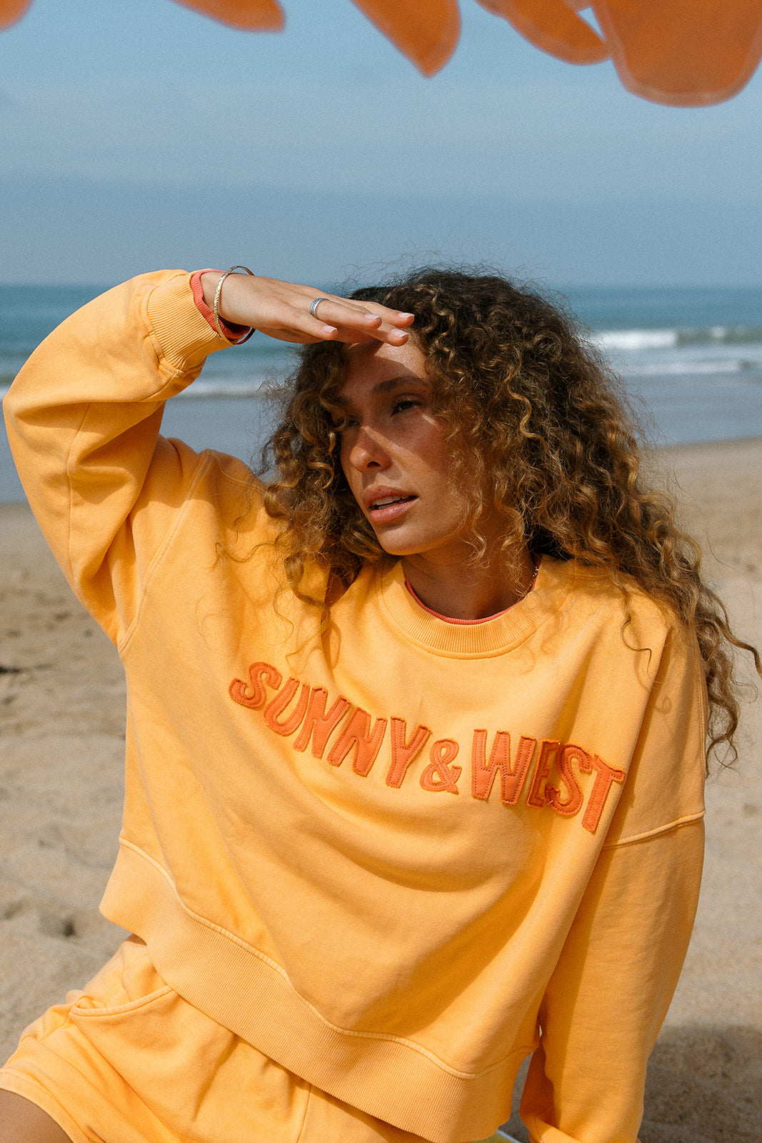Two-Tone Layer Crew - Mango